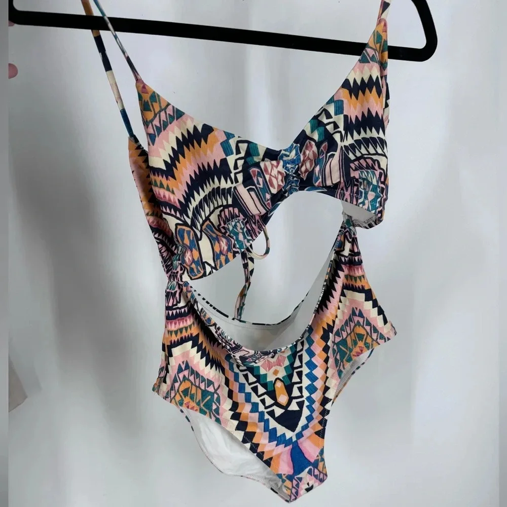 Athleta desert print high waisted cutout swim suit small petite